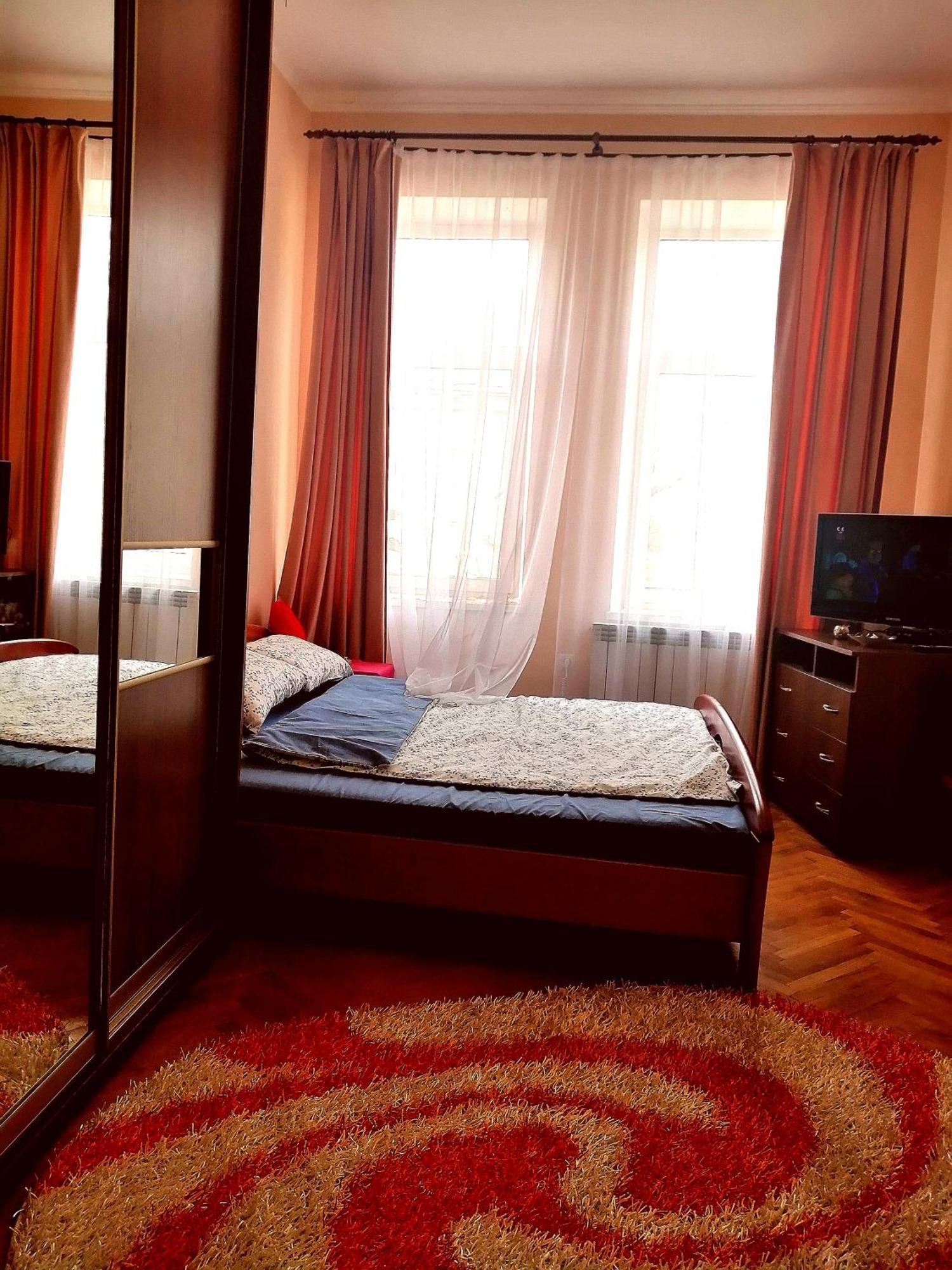 Flat On Sheptytskykh Apartment Liov Exterior foto