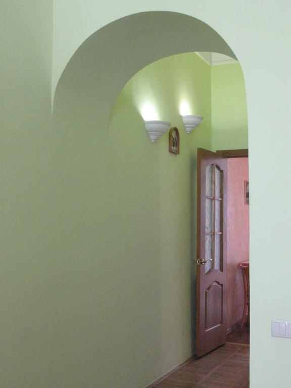Flat On Sheptytskykh Apartment Liov Exterior foto