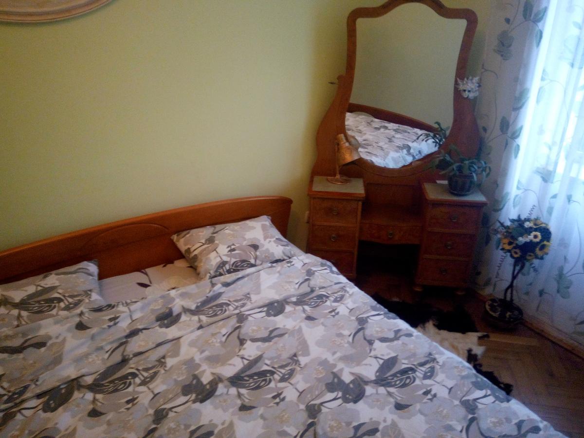 Flat On Sheptytskykh Apartment Liov Exterior foto