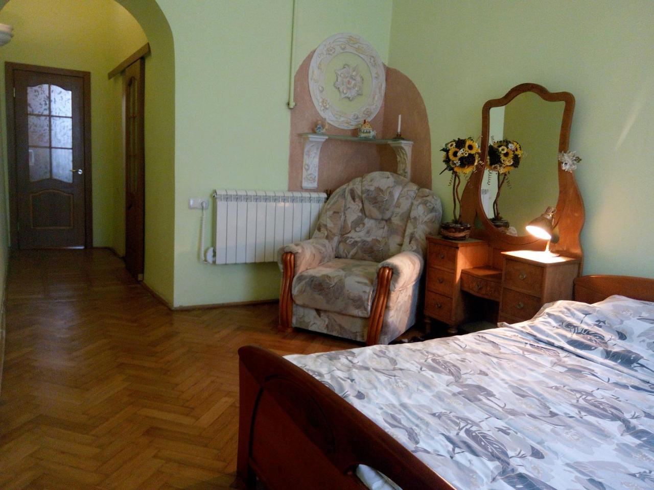 Flat On Sheptytskykh Apartment Liov Exterior foto